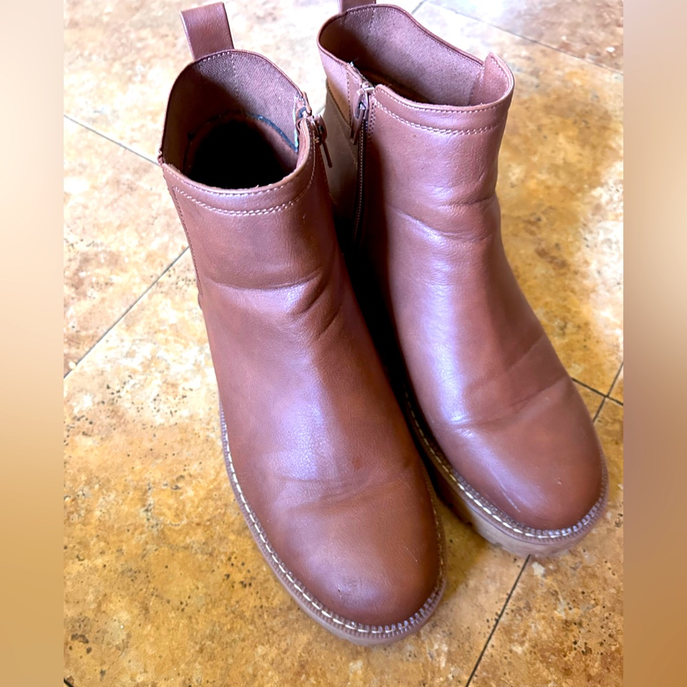 Brown boots
